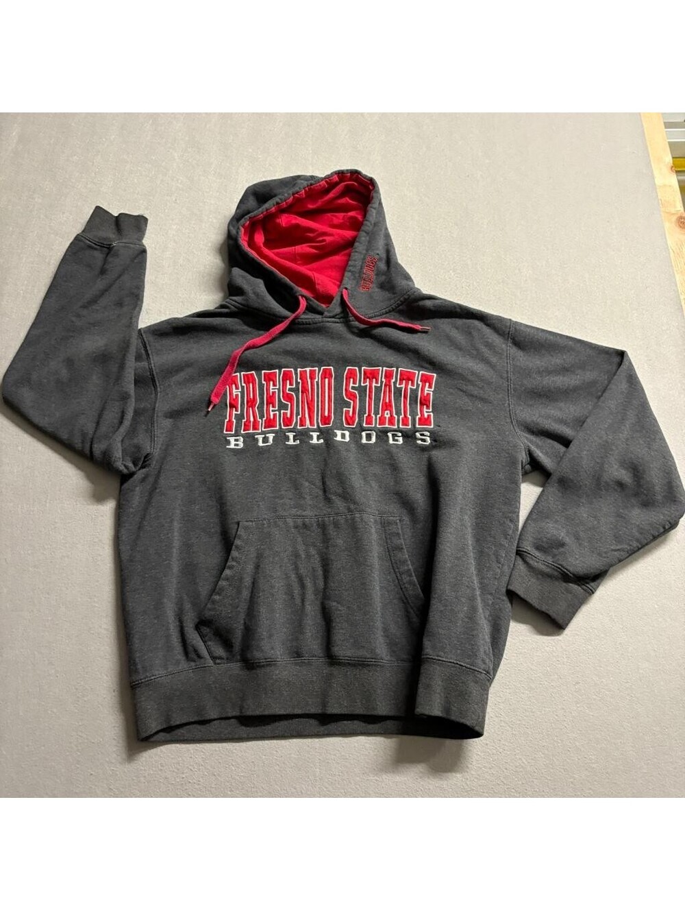 Fresno State Bulldogs Stadium Athletics Hoodie Mens XL Gray Red NCAA Sweatshirt